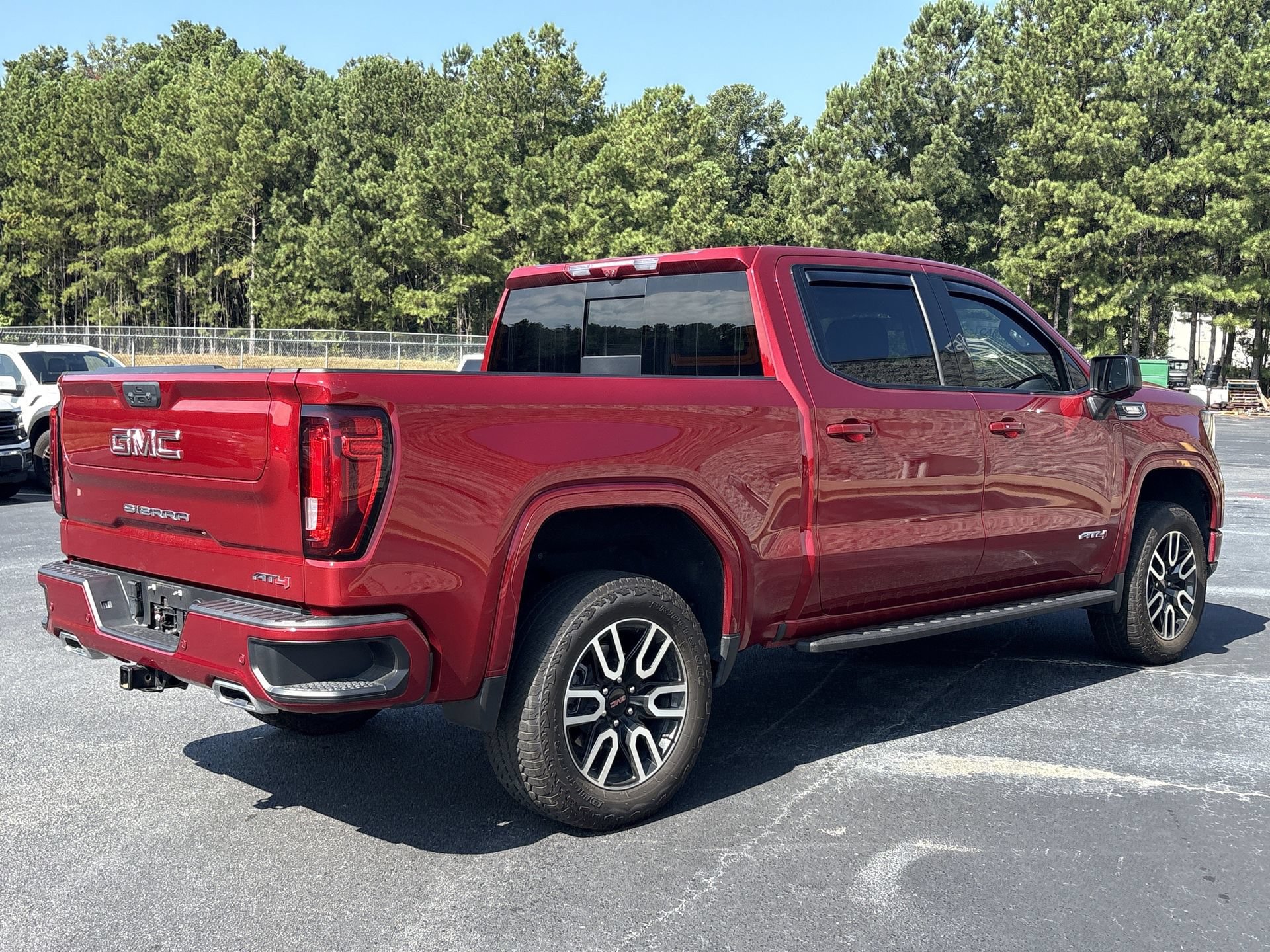 Used 2025 GMC Sierra 1500 AT4 w/ AT4 Premium Package AWD/4WD image 23