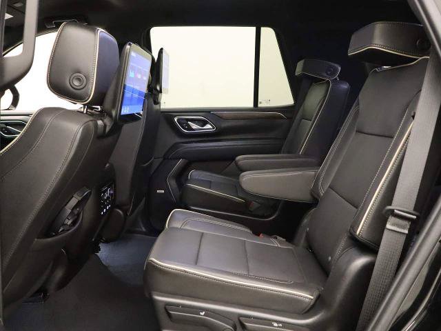 Used 2024 Chevrolet Tahoe Premier w/ Advanced Technology Package AWD/4WD image 17