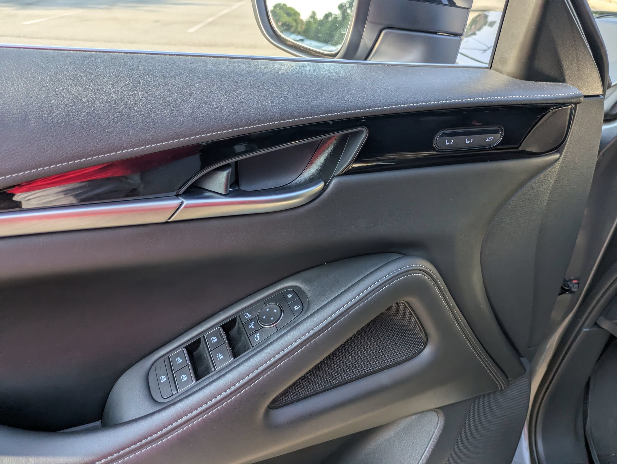 Used 2025 INFINITI QX60 Pure FWD image 16
