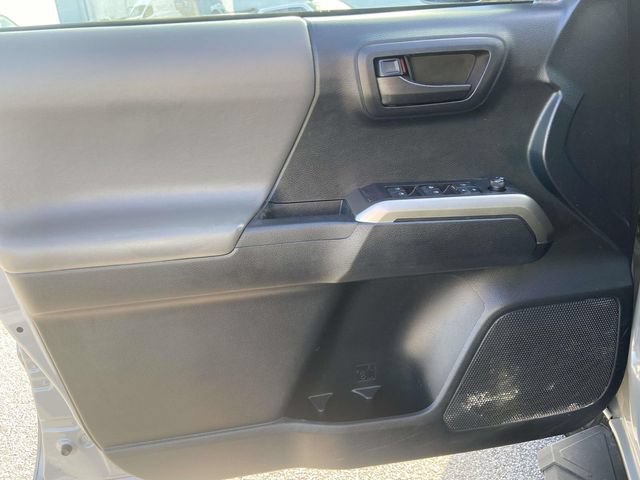 Used 2019 Toyota Tacoma SR5 RWD image 15