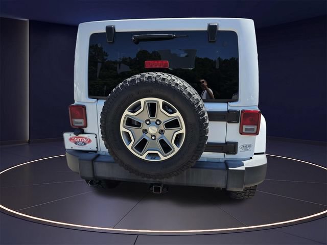 Used 2017 Jeep Wrangler Unlimited Rubicon w/ Connectivity Group AWD/4WD image 5
