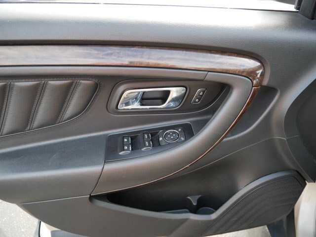 Certified 2018 Ford Taurus Limited FWD image 9