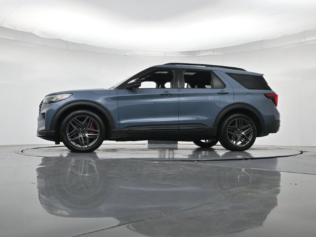 Certified 2025 Ford Explorer ST w/ Sun And Sound Package AWD/4WD image 41