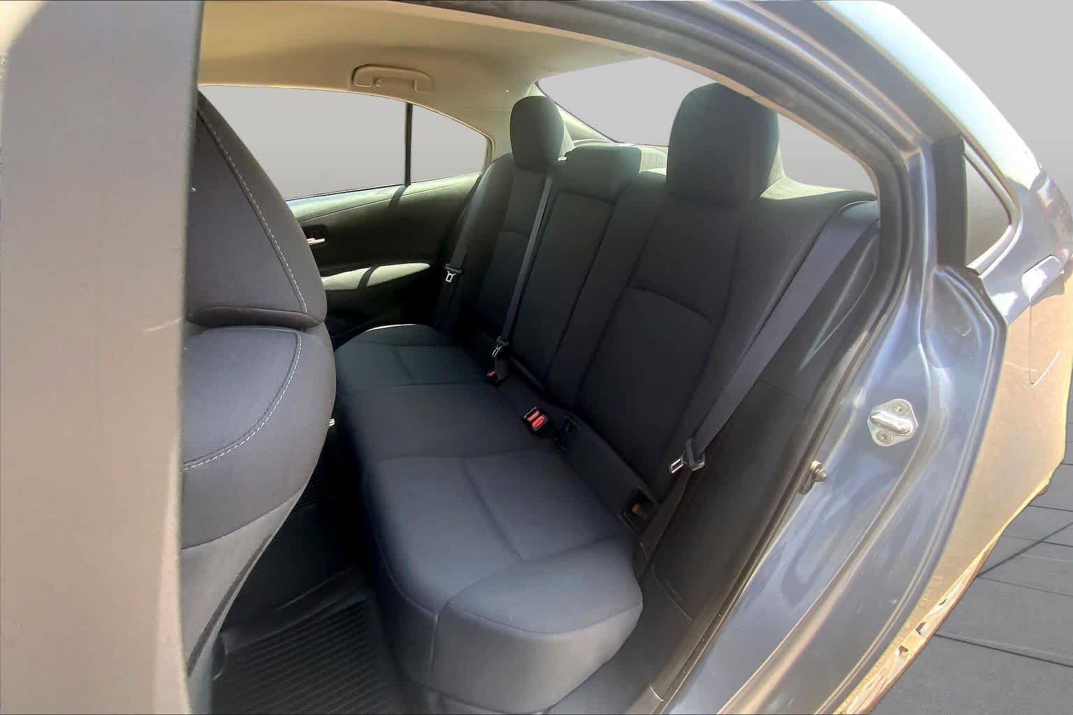 Used 2021 Toyota Corolla LE FWD image 20