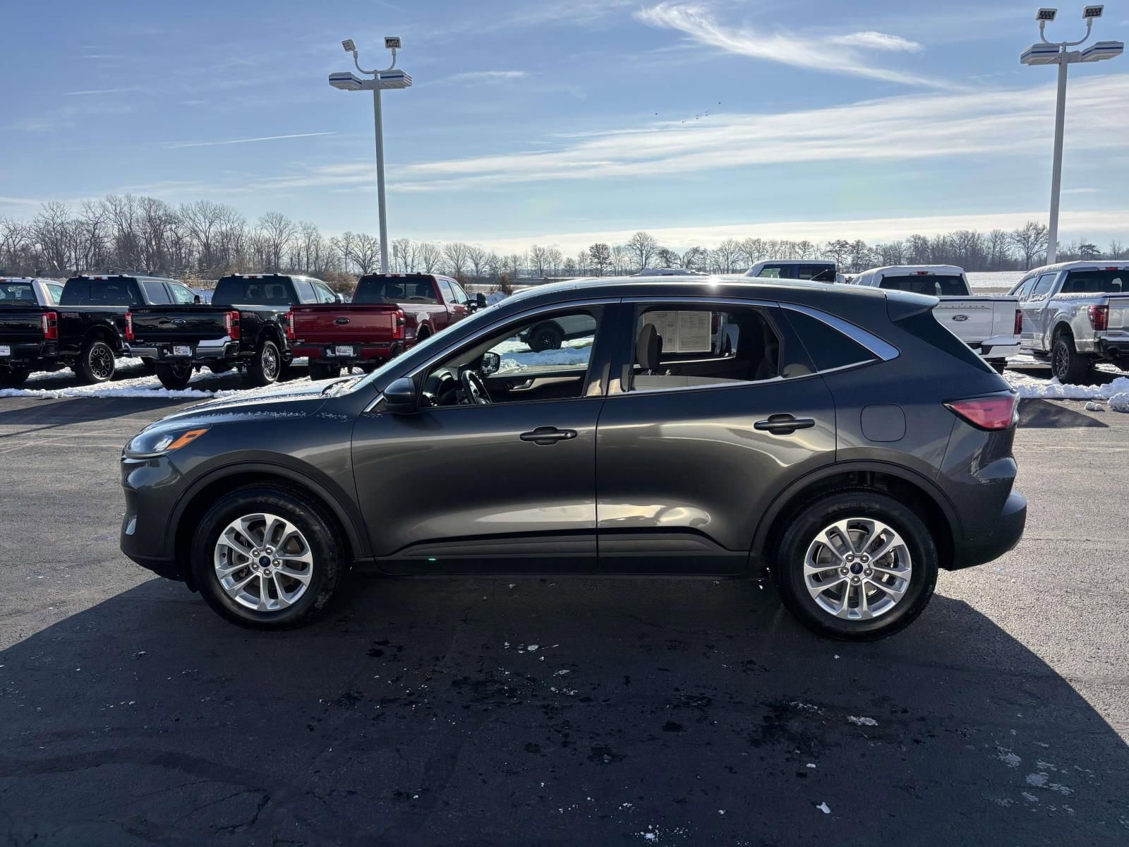 Certified 2020 Ford Escape SE image 5