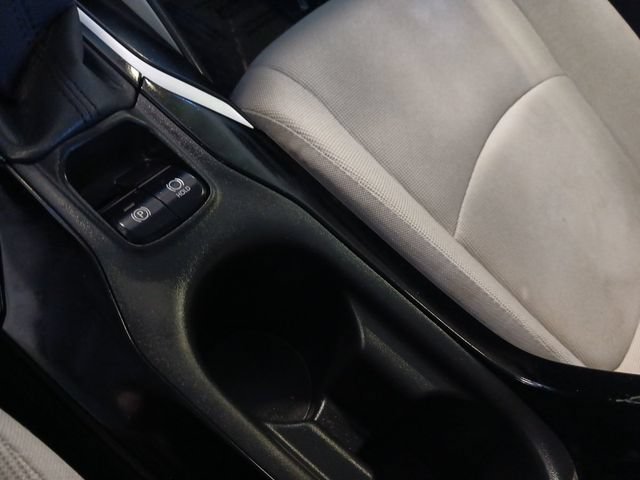 Used 2022 Toyota Corolla LE FWD image 13