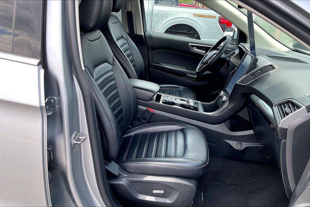 Certified 2024 Ford Edge SEL AWD/4WD image 6