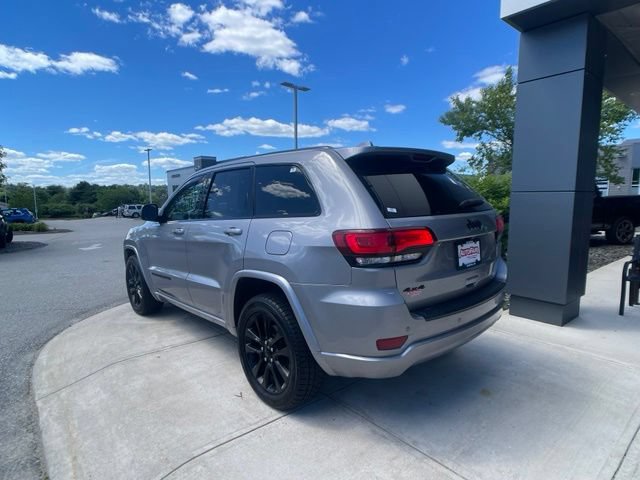 Used 2020 Jeep Grand Cherokee Altitude AWD/4WD image 6