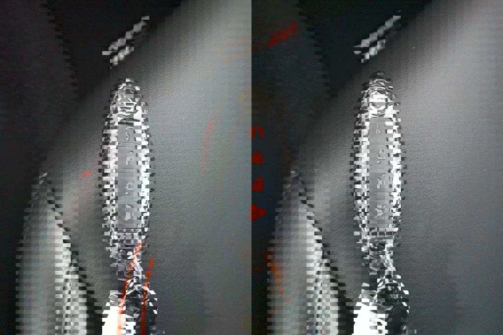 Used 2025 Nissan Frontier PRO-4X w/ Pro Premium Package AWD/4WD image 21