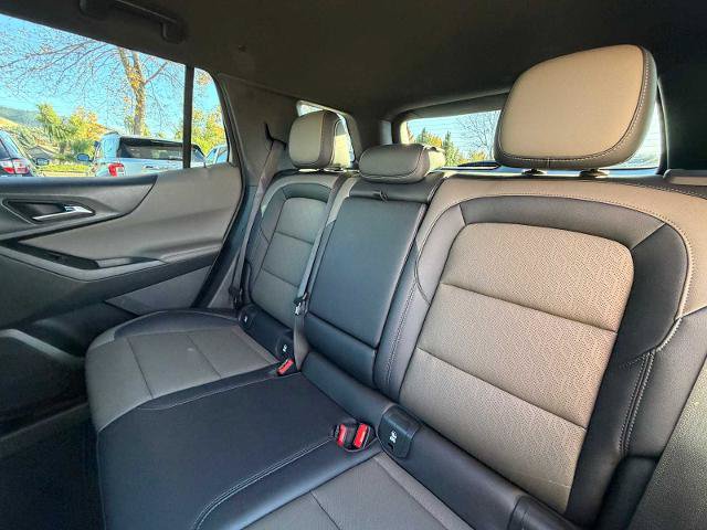 Used 2025 Chevrolet Equinox LT w/ Convenience Package II AWD/4WD image 22