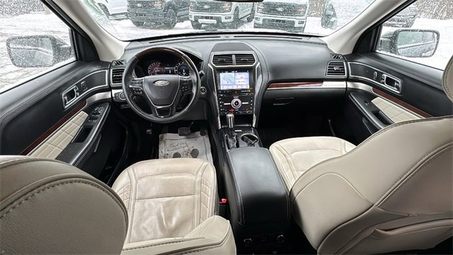 Certified 2017 Ford Explorer Platinum image 16