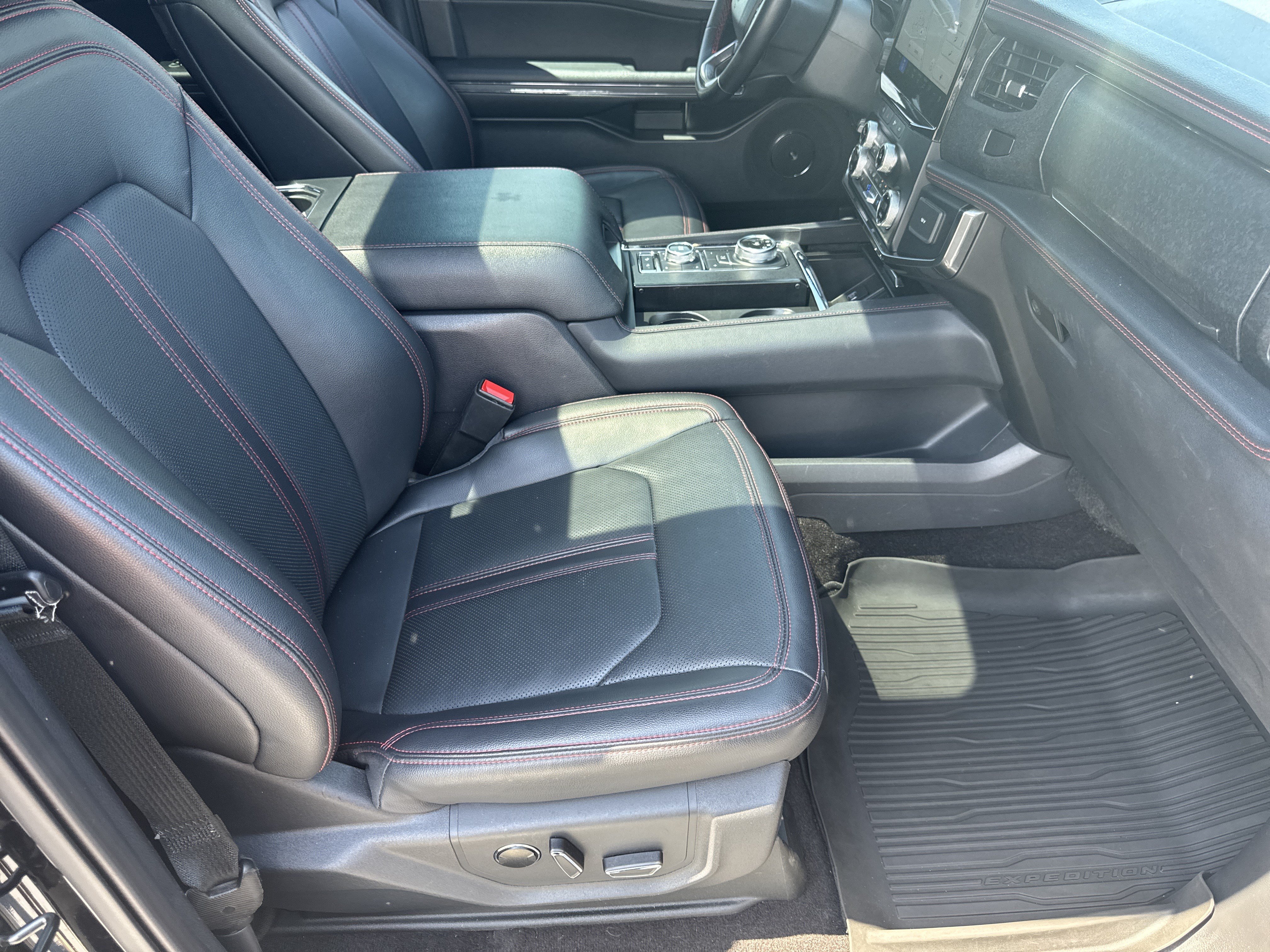 Certified 2023 Ford Expedition Limited AWD/4WD image 16