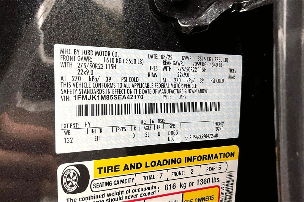 Certified 2025 Ford Expedition Max Platinum w/ Driver's Package AWD/4WD image 36