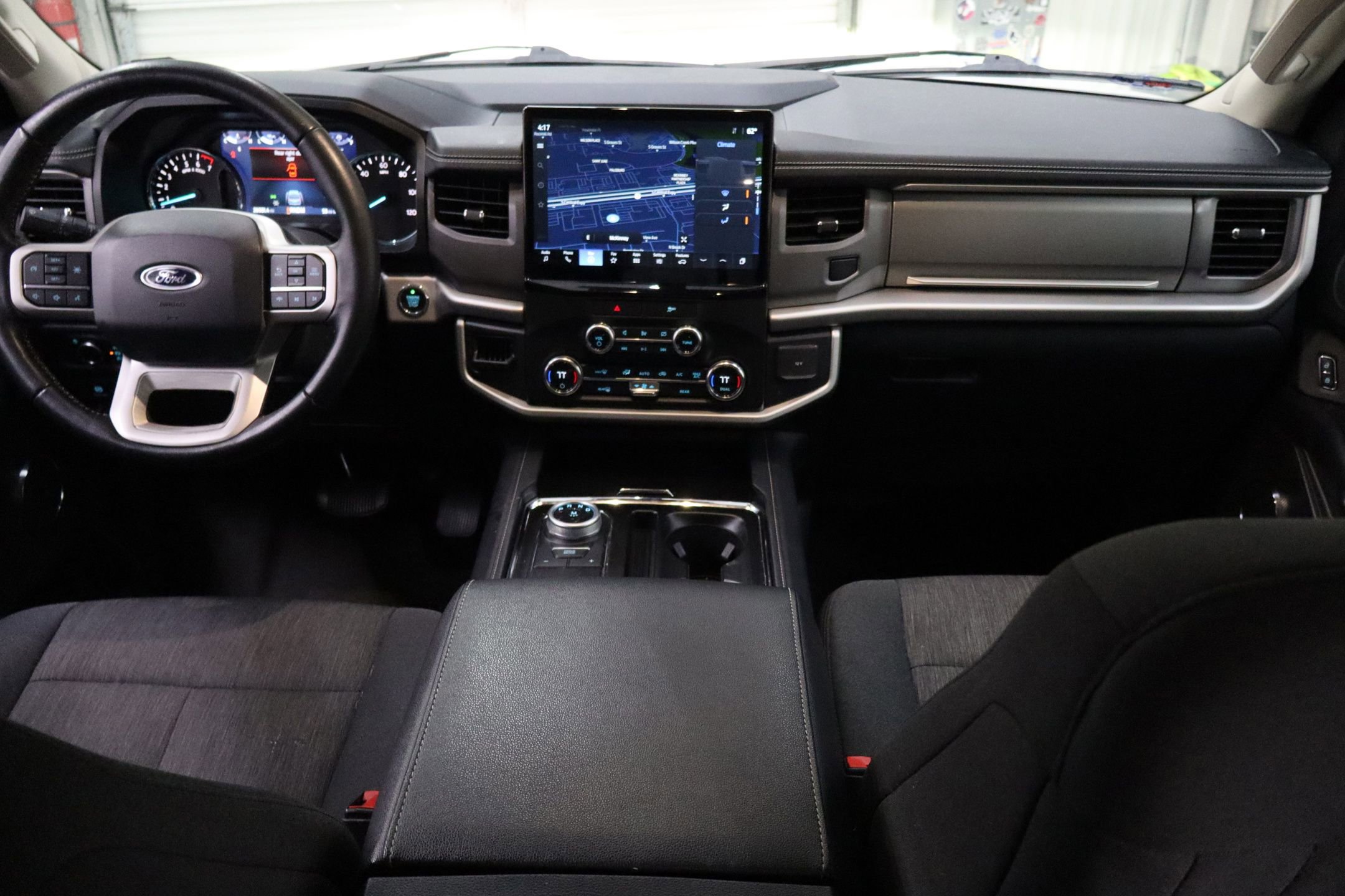 Certified 2022 Ford Expedition XLT image 28