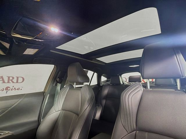 Used 2024 Toyota Venza Limited AWD/4WD image 24