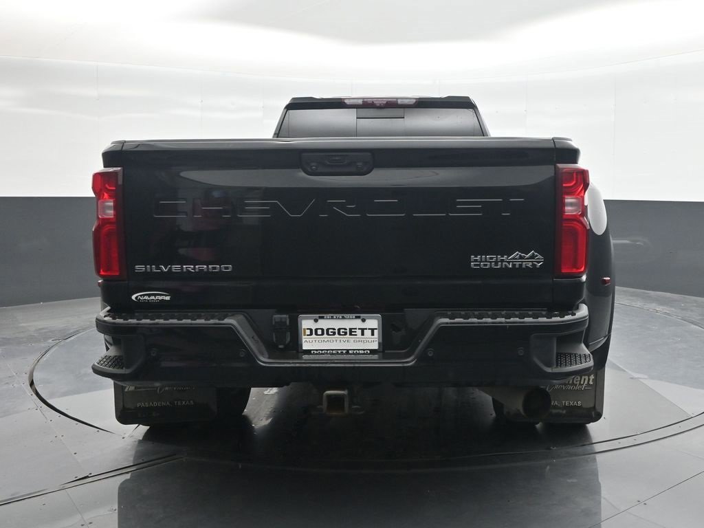 Used 2023 Chevrolet Silverado 3500 High Country image 5