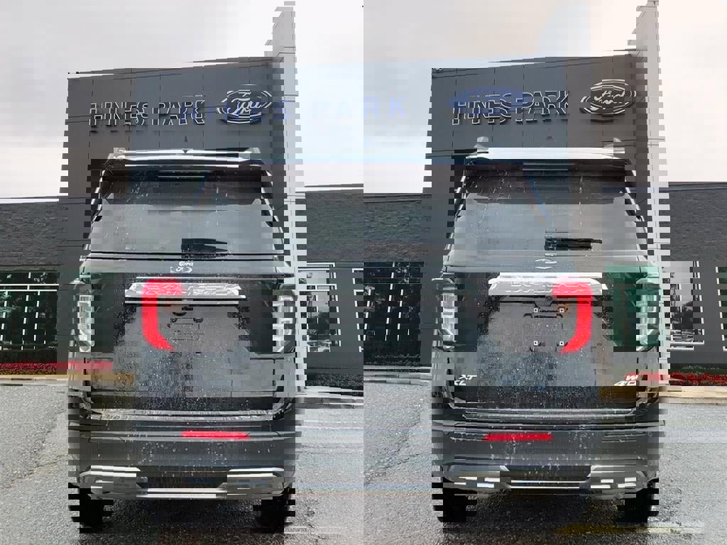 Certified 2023 Ford Explorer XLT w/ Equipment Group 202A image 6