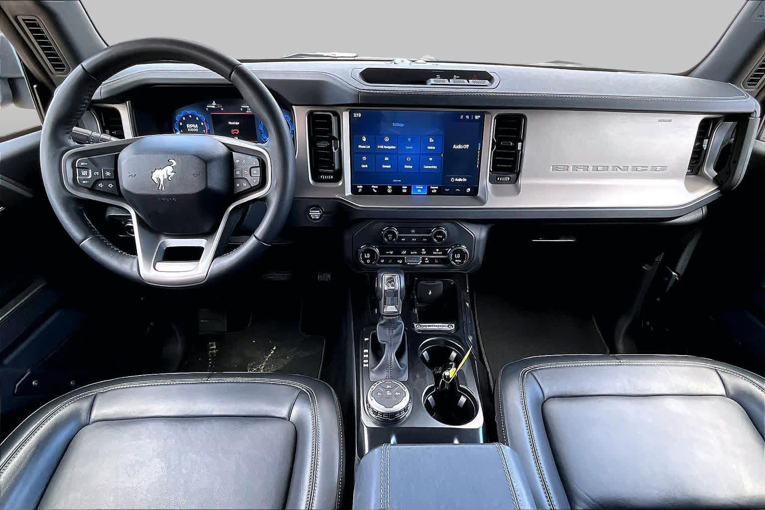 Certified 2025 Ford Bronco Outer Banks AWD/4WD image 16