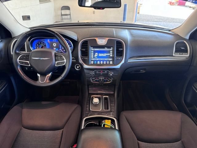 Used 2018 Chrysler 300 Touring RWD image 12