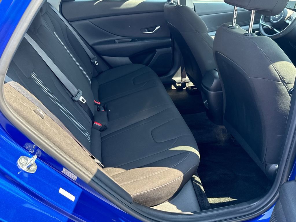 Used 2024 Hyundai Elantra SEL FWD image 15