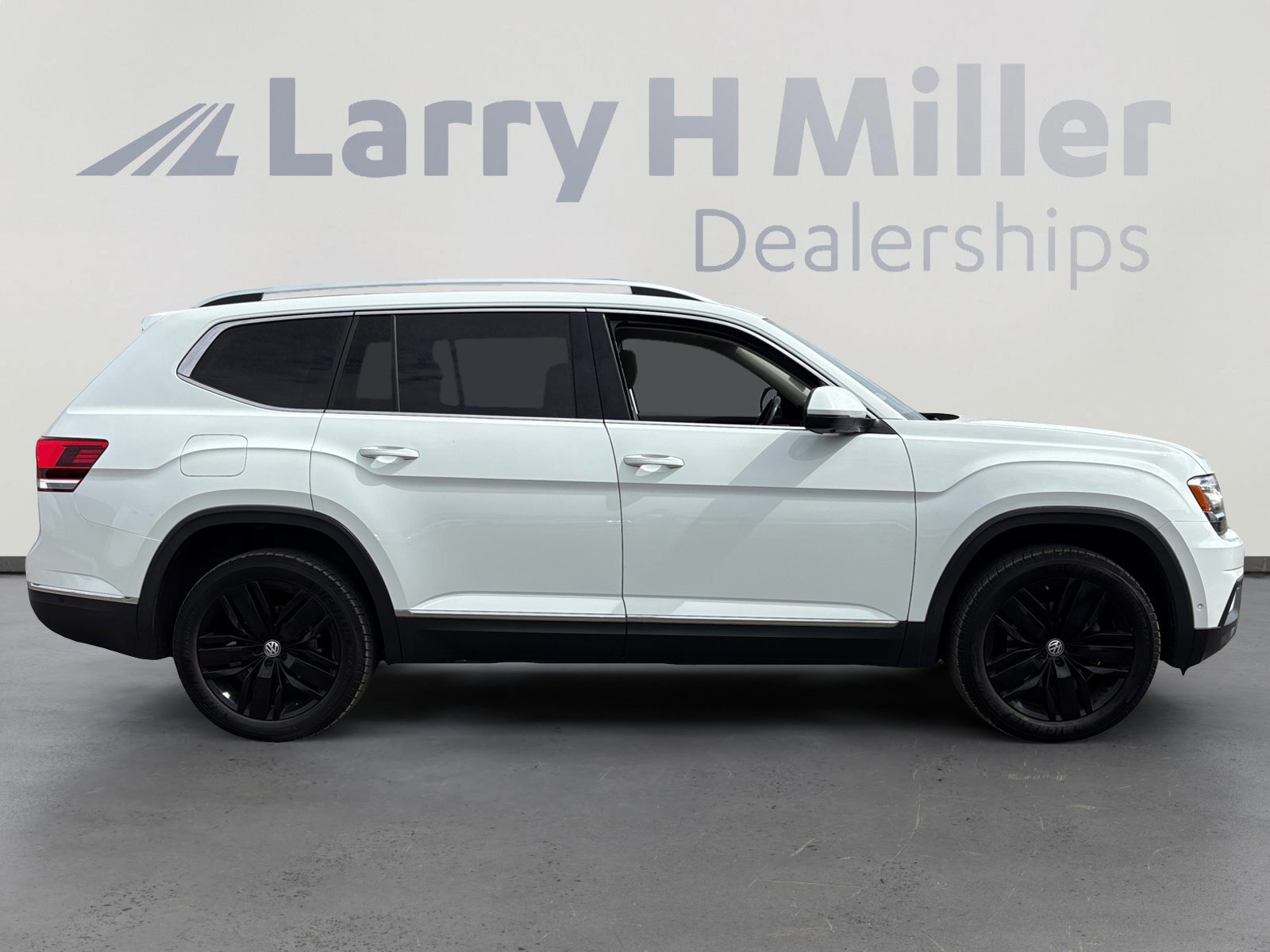 Used 2019 Volkswagen Atlas SEL Premium AWD/4WD image 6
