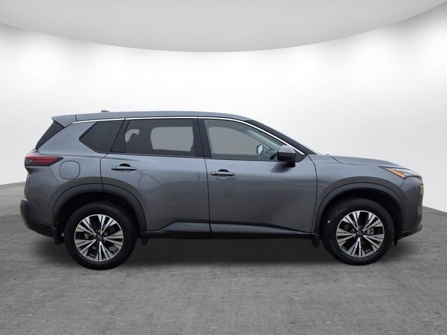 Used 2023 Nissan Rogue SV image 5