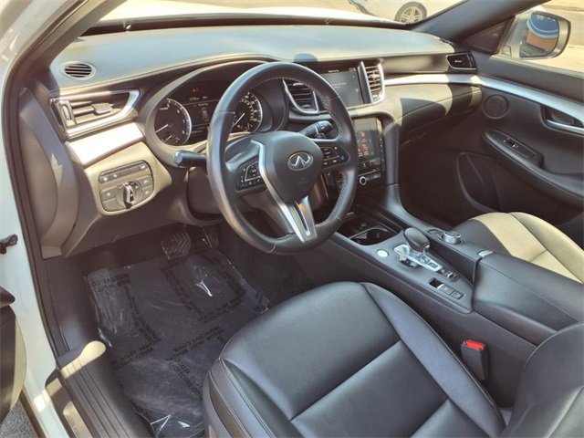 Used 2021 INFINITI QX50 Luxe w/ Appearance Package image 5