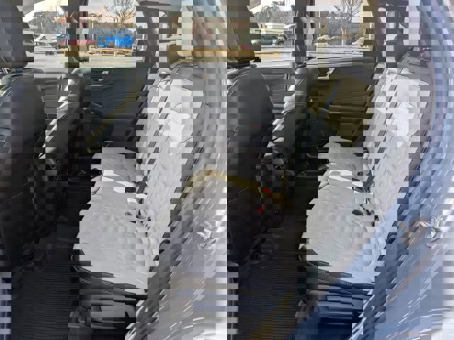 Certified 2024 Ford Escape SE w/ PHEV Premium Package image 30