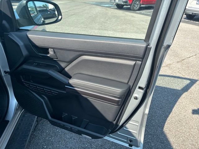 Used 2025 Toyota 4Runner SR5 AWD/4WD image 61