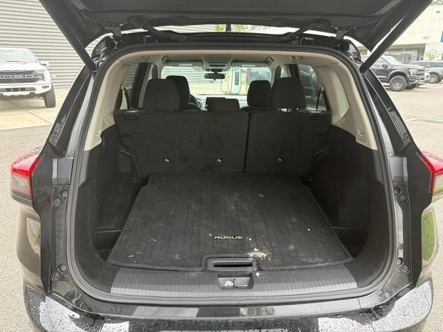 Used 2024 Nissan Rogue SV AWD/4WD image 21