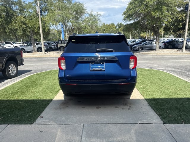 Certified 2021 Ford Explorer XLT RWD image 5
