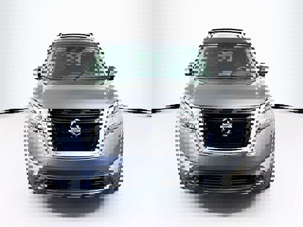 Used 2022 Nissan Pathfinder SV w/ SV Premium Package FWD image 8