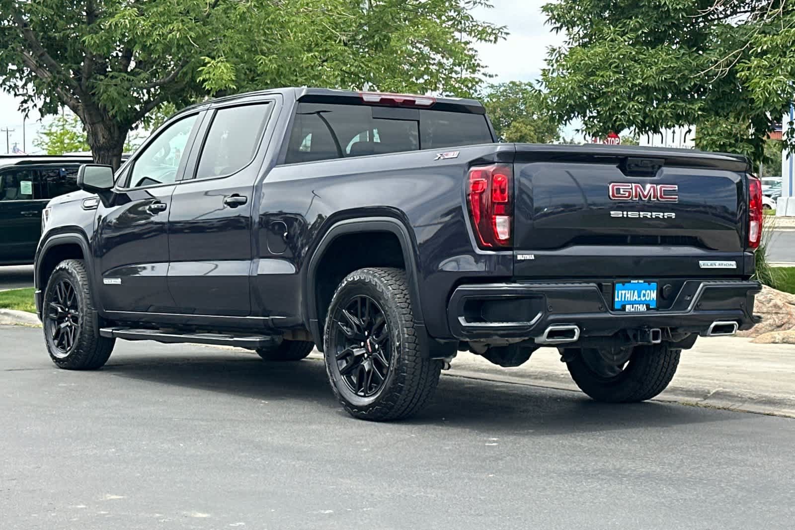 Used 2026 GMC Sierra 1500 Elevation w/ Elevation Premium Package AWD/4WD image 6