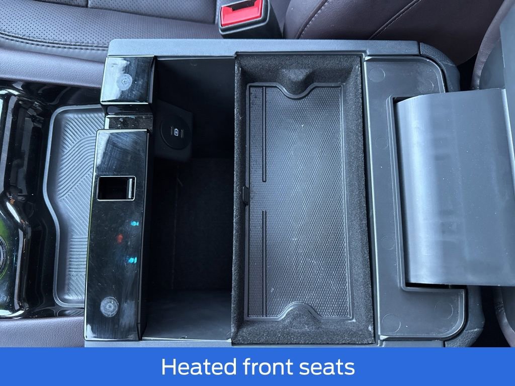 Certified 2025 Ford Explorer Platinum w/ Ultimate Package image 15