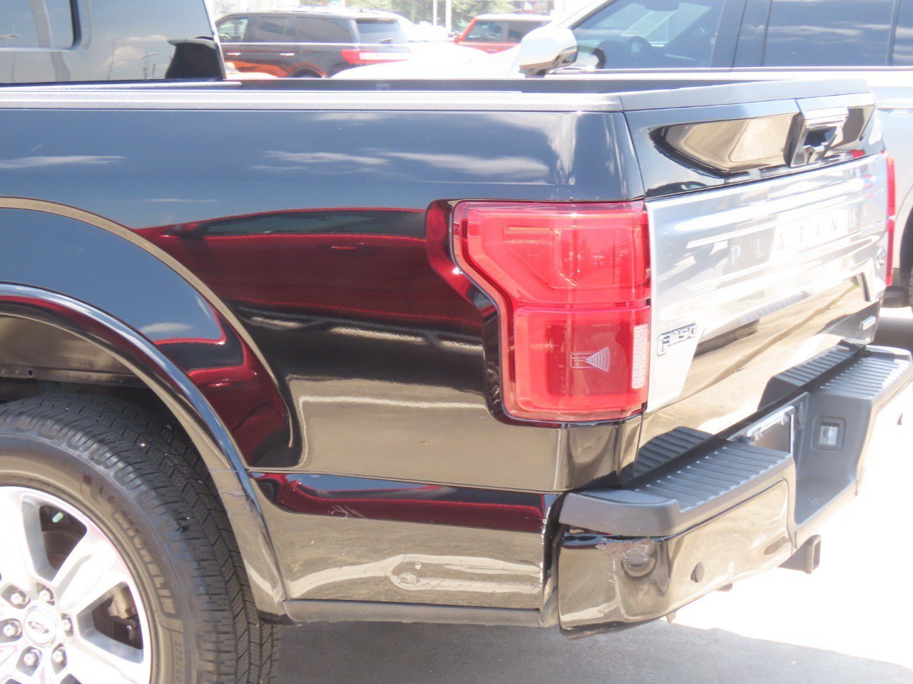 Certified 2018 Ford F150 Platinum w/ Equipment Group 701A Luxury RWD image 15
