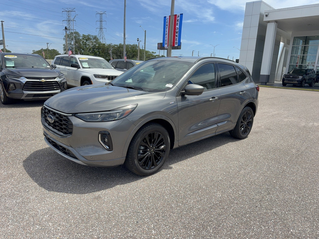 Certified 2023 Ford Escape ST-Line Elite image 5