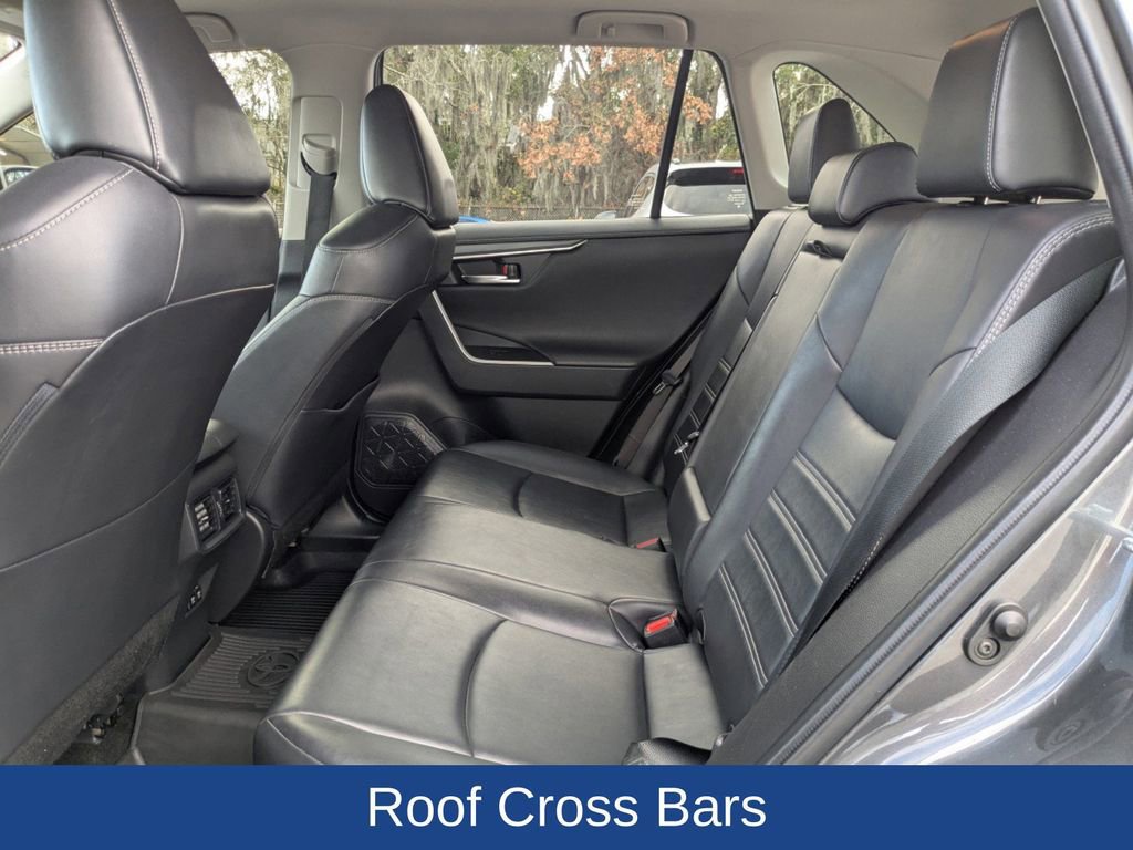 Used 2019 Toyota RAV4 Limited image 17