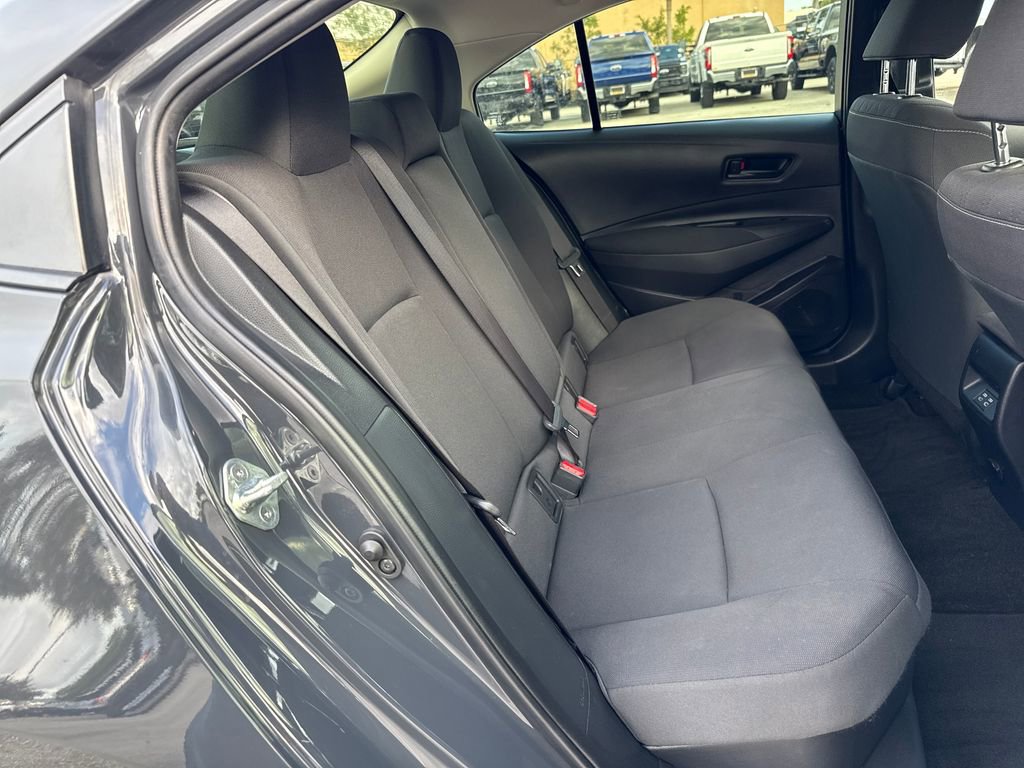 Used 2023 Toyota Corolla LE image 23