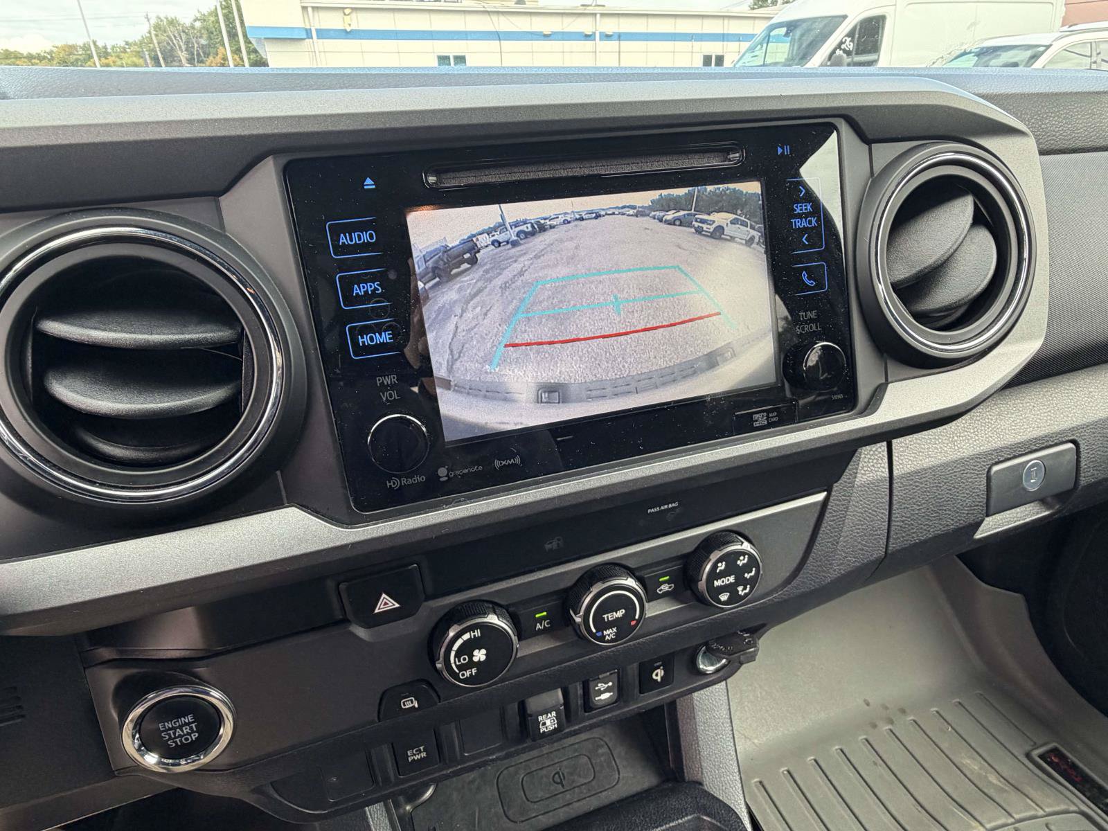 Used 2019 Toyota Tacoma TRD Off-Road RWD image 9