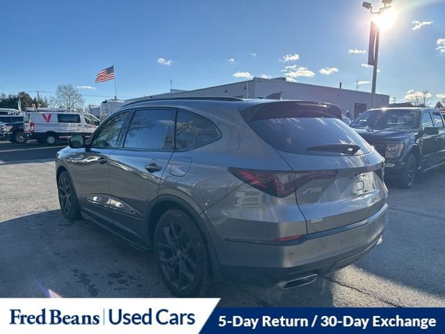 Used 2023 Acura MDX A-Spec image 3