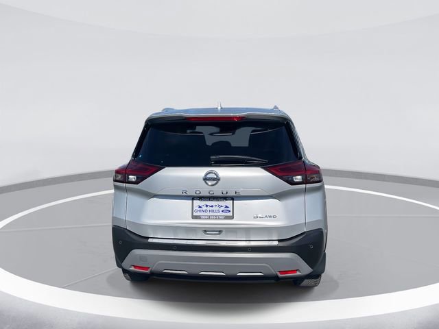 Used 2021 Nissan Rogue SL w/ Premium Package image 4