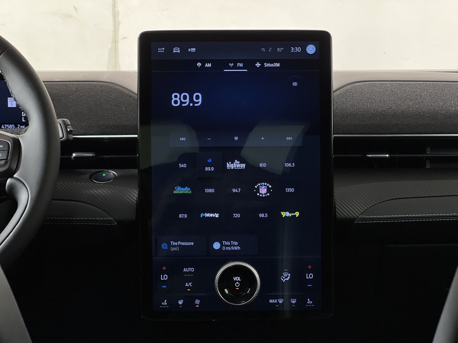 Certified 2023 Ford Mustang Mach-E Premium AWD/4WD image 18