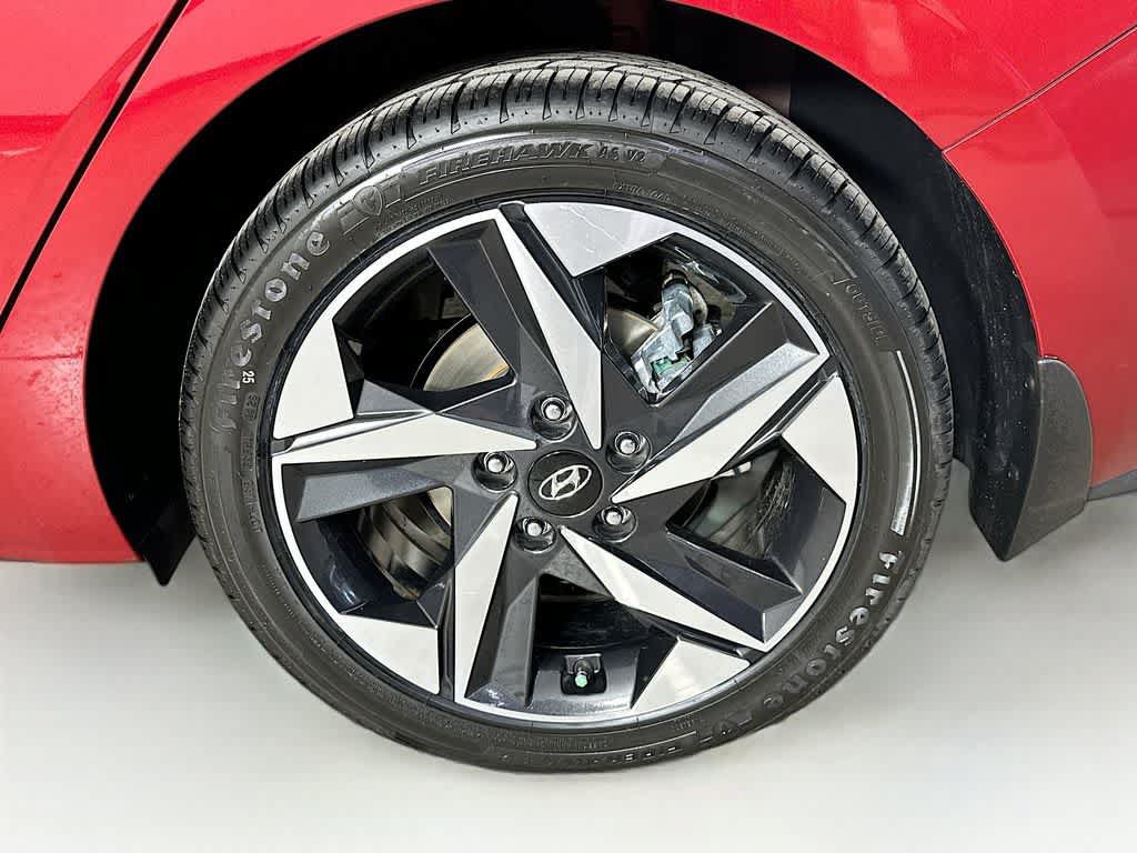 Used 2023 Hyundai Elantra SEL w/ Convenience Package FWD image 8