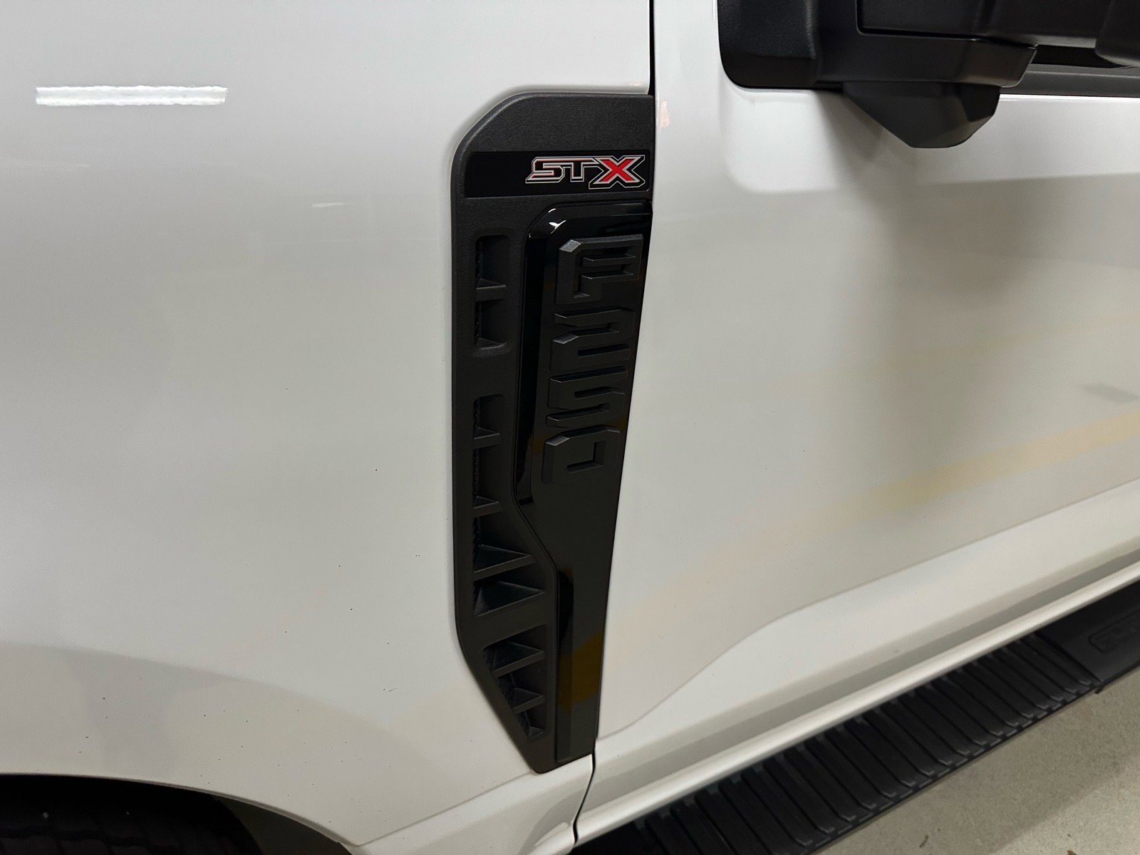 Certified 2024 Ford F250 XL w/ STX Appearance Package AWD/4WD image 5