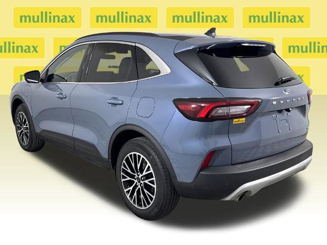 Certified 2025 Ford Escape SE w/ PHEV Premium Package image 10