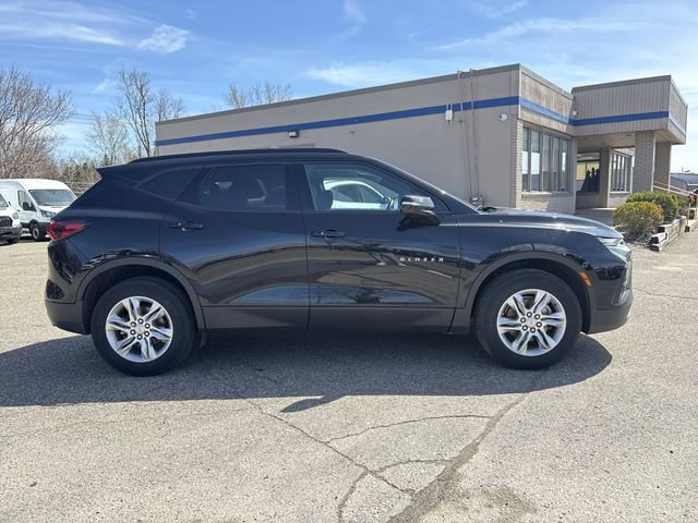 Used 2020 Chevrolet Blazer LT image 2