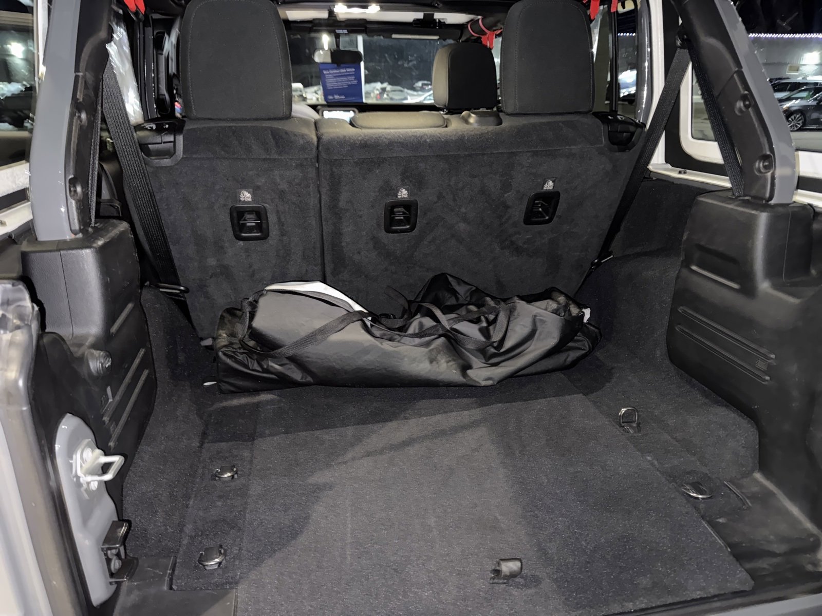 Used 2021 Jeep Wrangler Unlimited Sport image 32