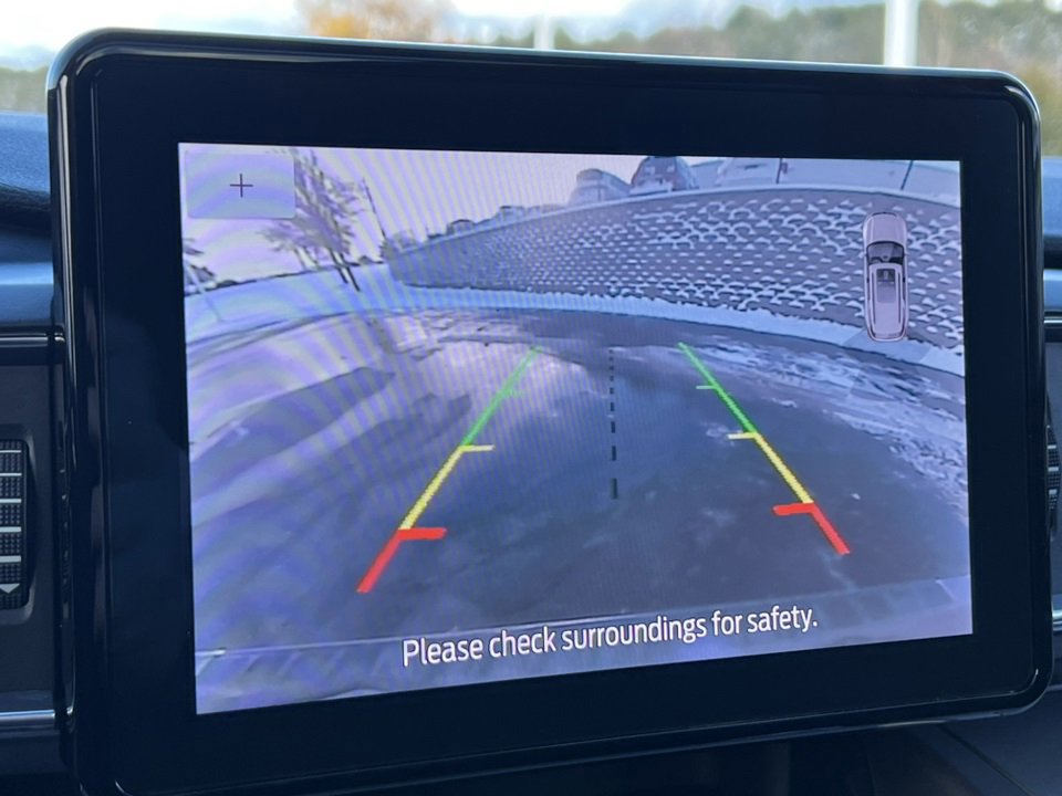 Certified 2022 Ford Explorer XLT w/ Equipment Group 202A image 31