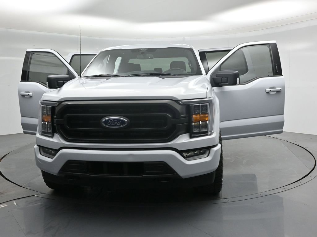 Certified 2022 Ford F150 XLT w/ Equipment Group 302A High image 31