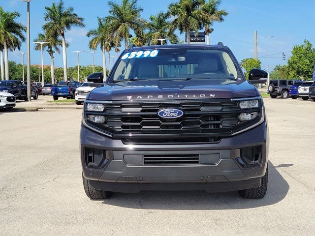 Certified 2025 Ford Expedition Max Active AWD/4WD image 6